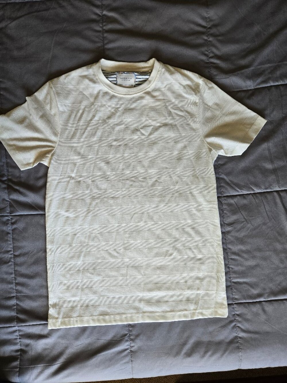NWT - white textured short sleeve shirt